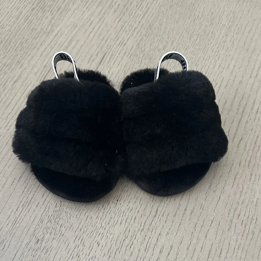 UGG Black Fluffy Slides
